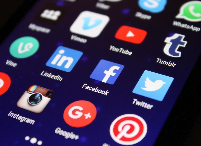 Signaux sociaux et mentions de marque : les oubliés du off-page